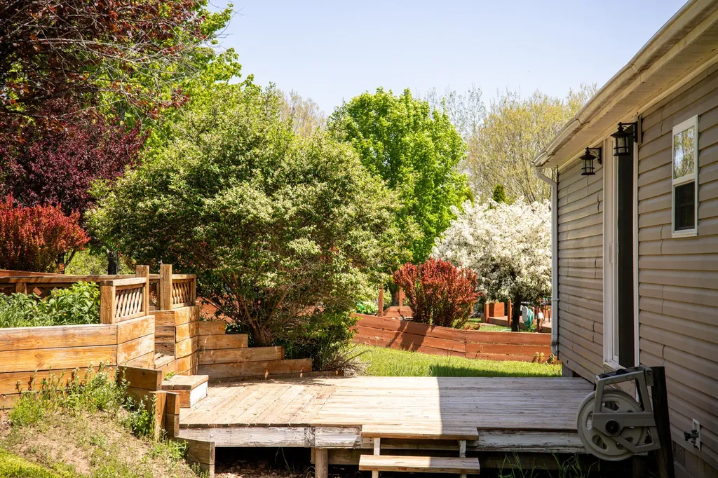 10810 S Orchard Way Unknown City MI 49684