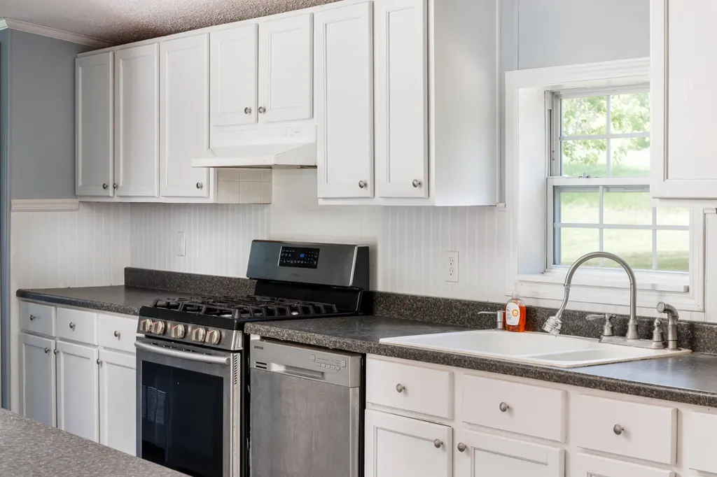 10810 S Orchard Way Unknown City MI 49684