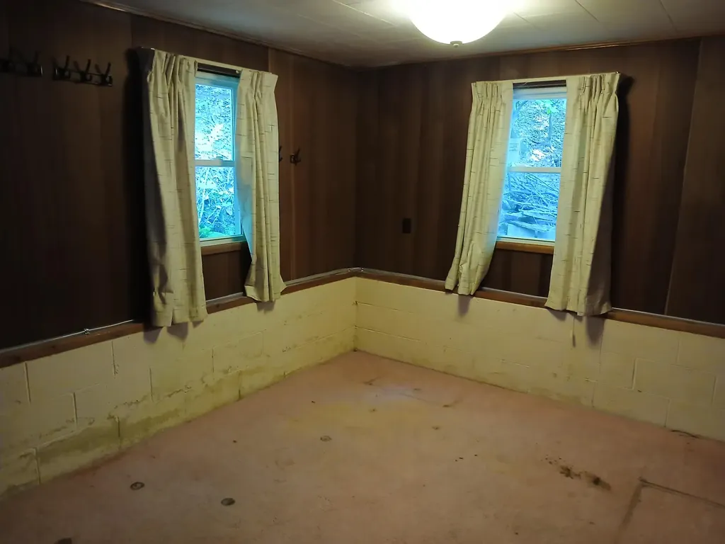 6149 N Loggers Lane Hamlin Township MI 49431