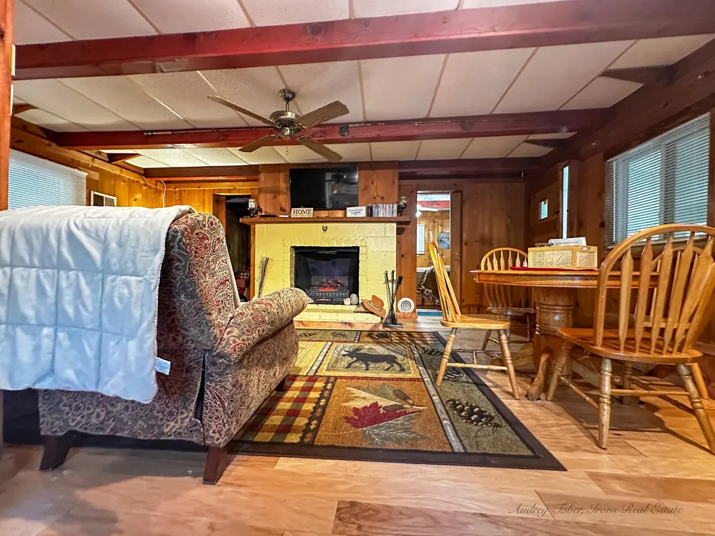 8923 W Toma Trail Elk Township MI 49644