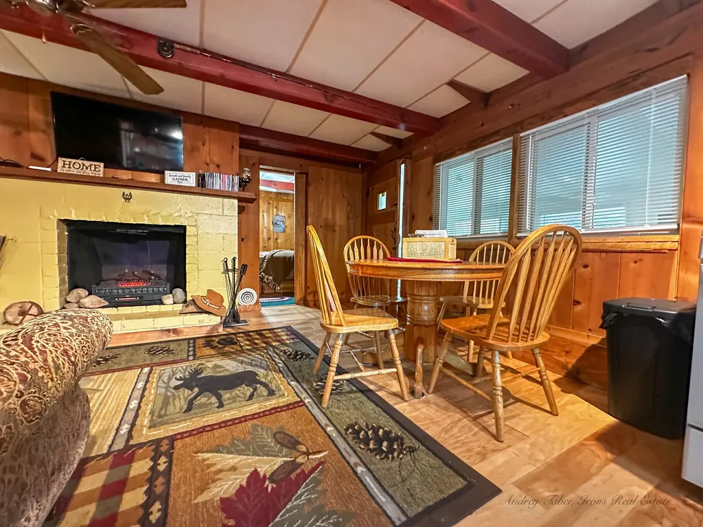 8923 W Toma Trail Elk Township MI 49644