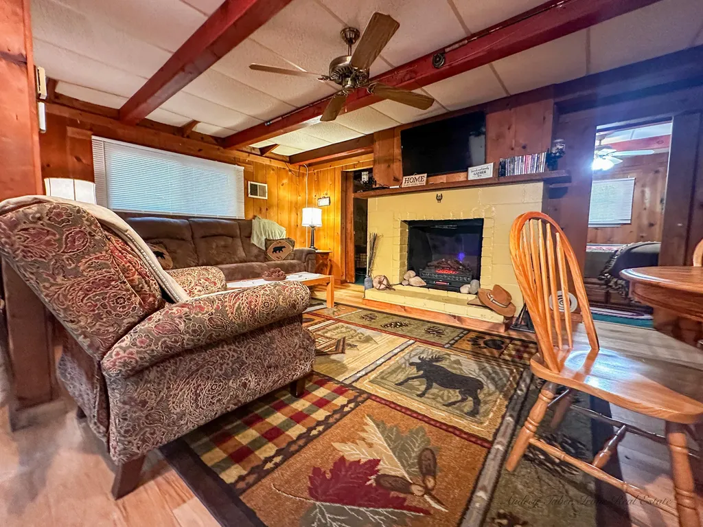 8923 W Toma Trail Elk Township MI 49644