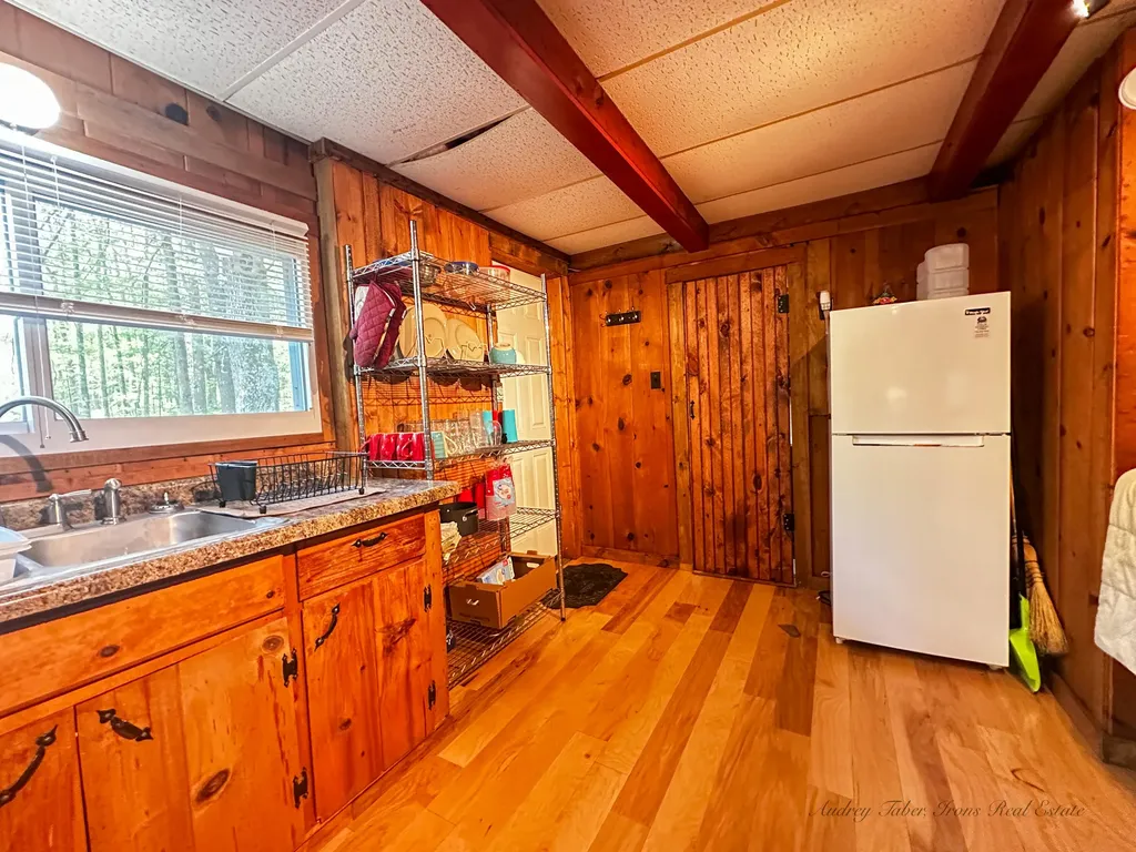8923 W Toma Trail Elk Township MI 49644