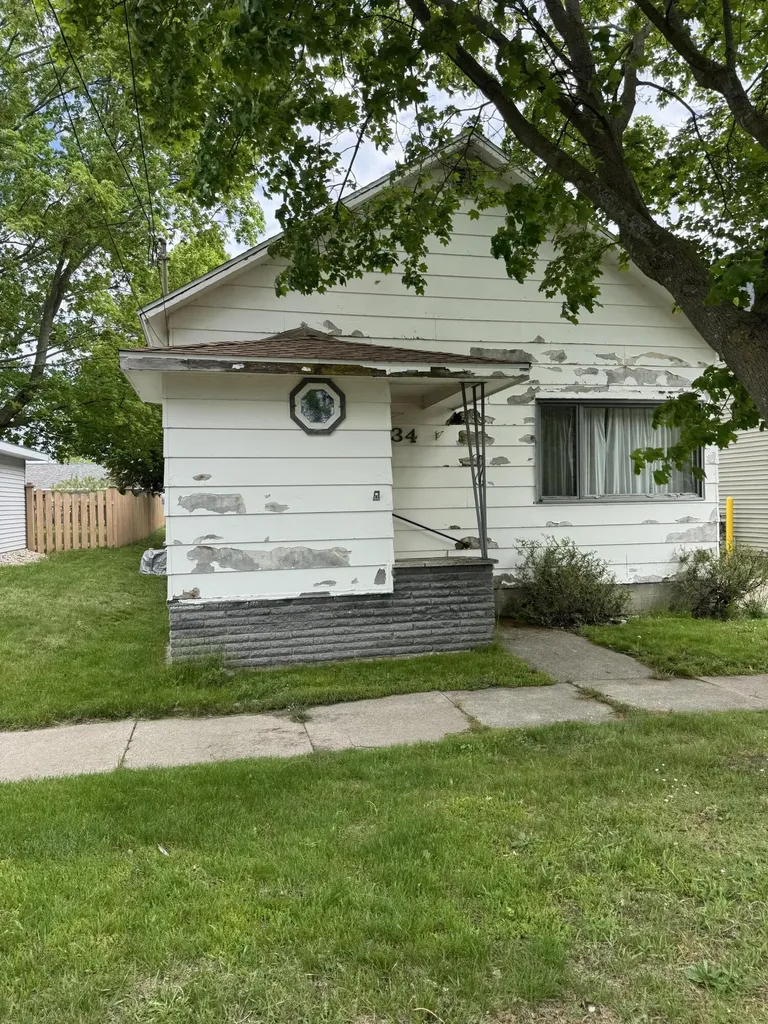 234 Saint Mary's Parkway Manistee City MI 49660