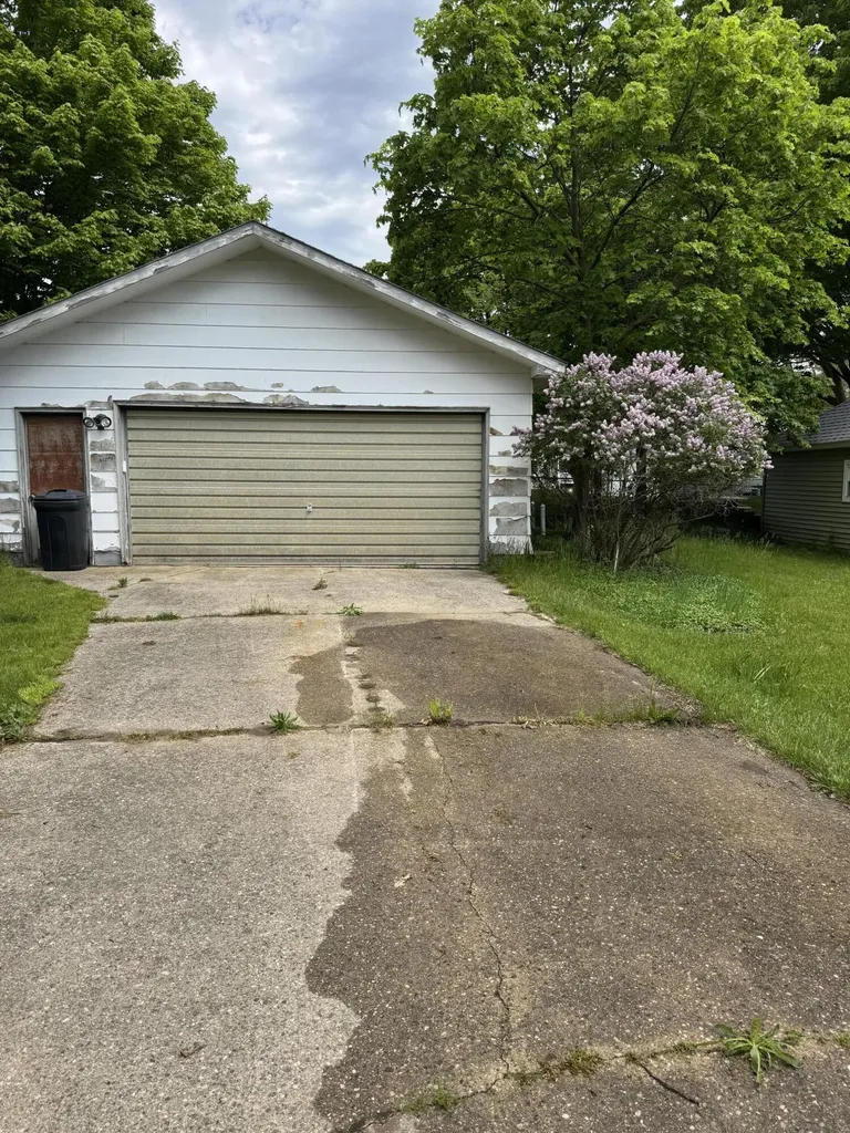234 Saint Mary's Parkway Manistee City MI 49660
