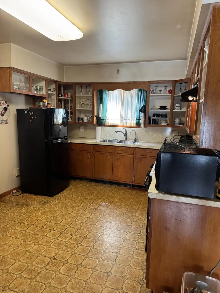 234 Saint Mary's Parkway Manistee City MI 49660