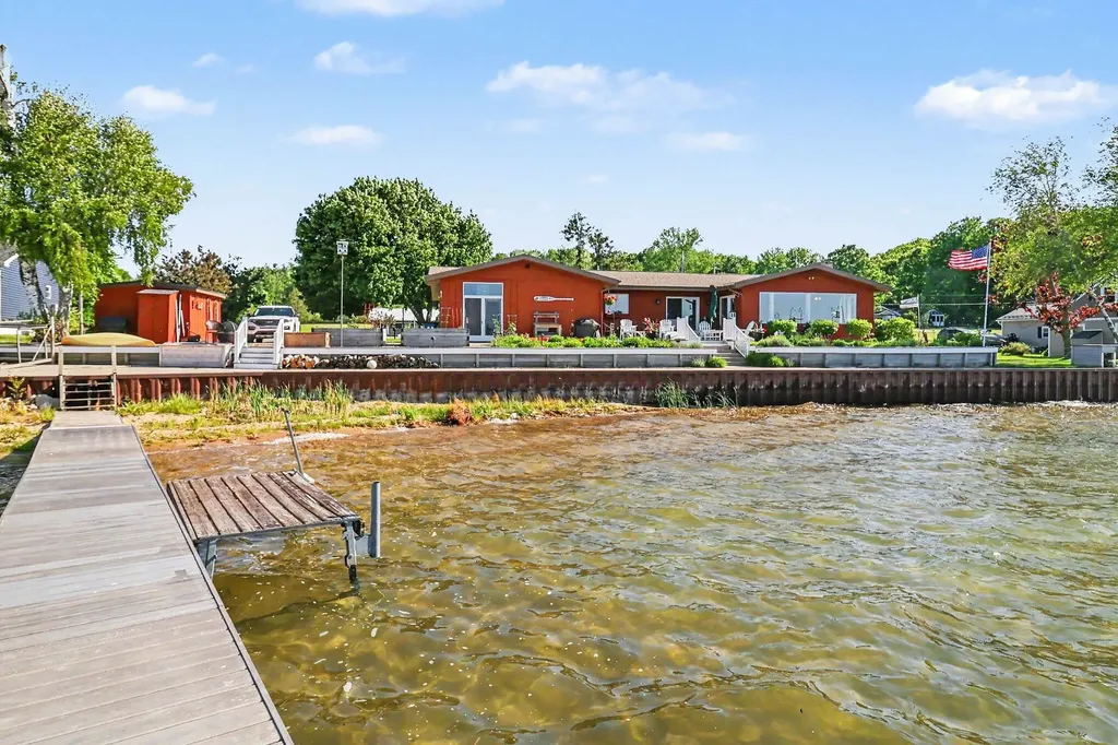 4554 Crescent Beach Road Onekama Village MI 49675