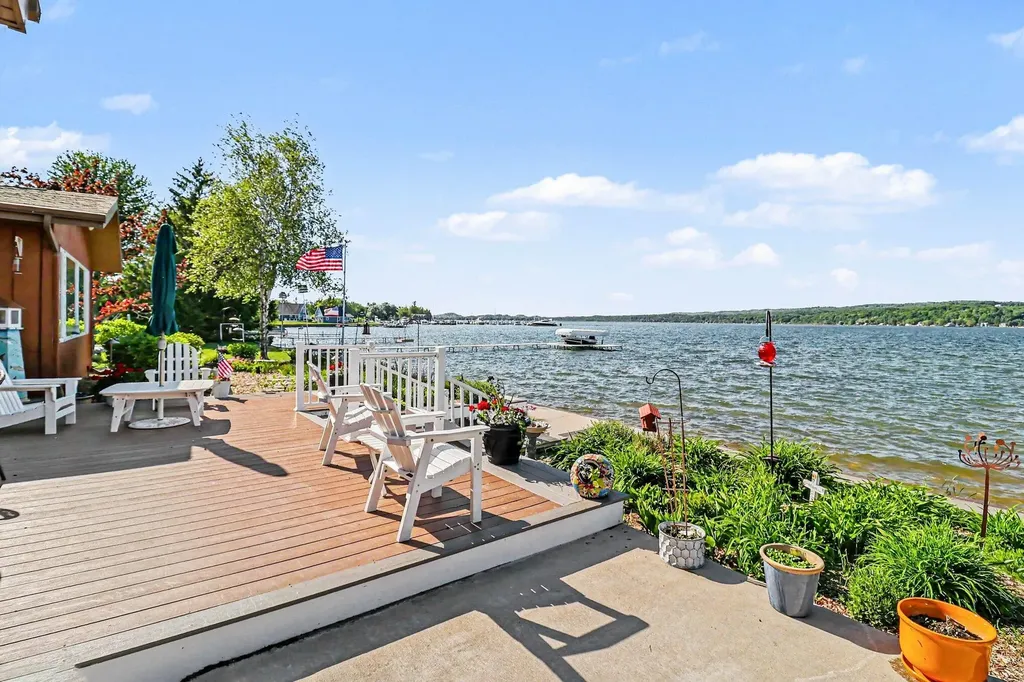 4554 Crescent Beach Road Onekama Village MI 49675
