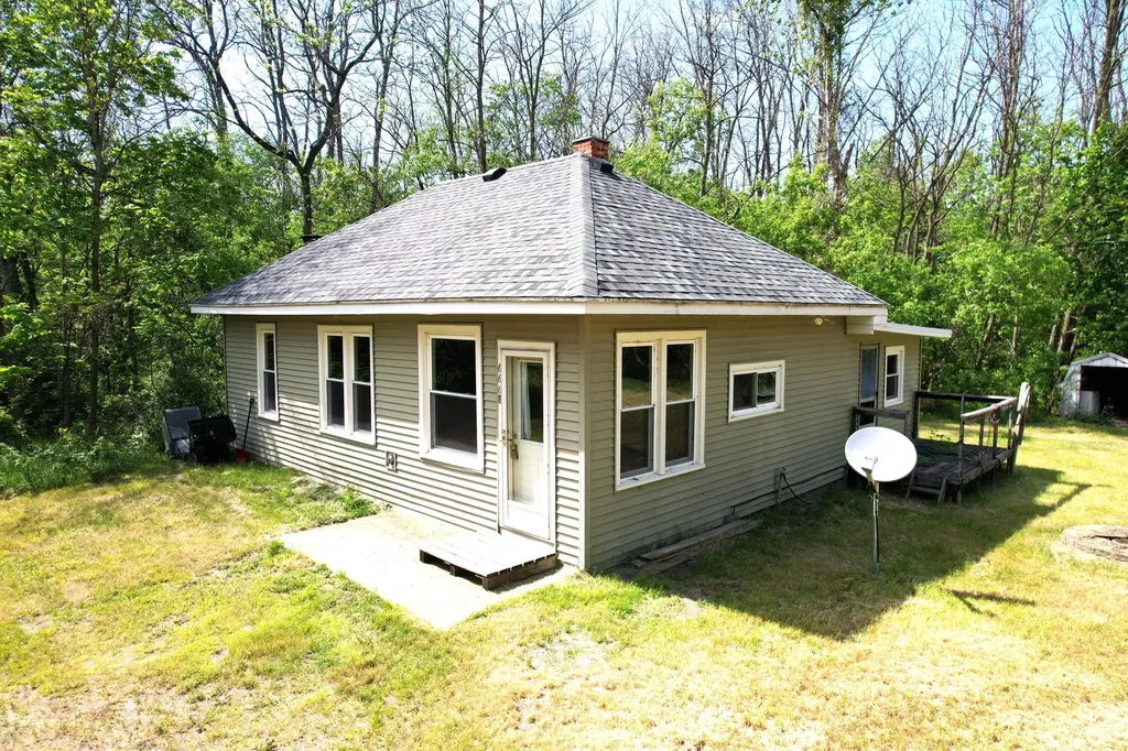 6668 E Annis Branch Township MI 49410