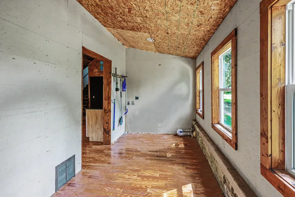 6854 E Garfield Road Newfield Township MI 49421