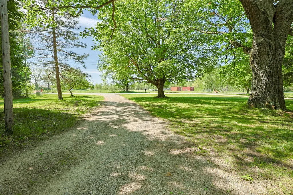 6854 E Garfield Road Newfield Township MI 49421