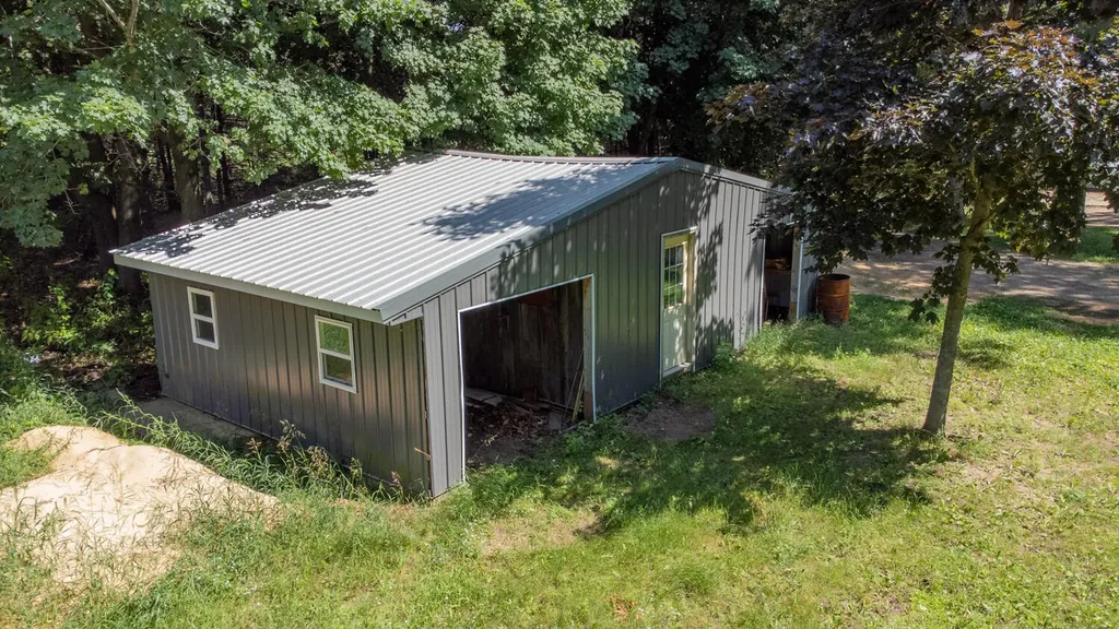 6854 E Garfield Road Newfield Township MI 49421