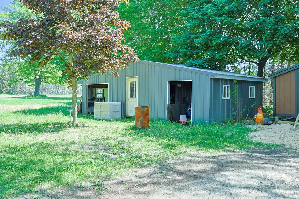 6854 E Garfield Road Newfield Township MI 49421