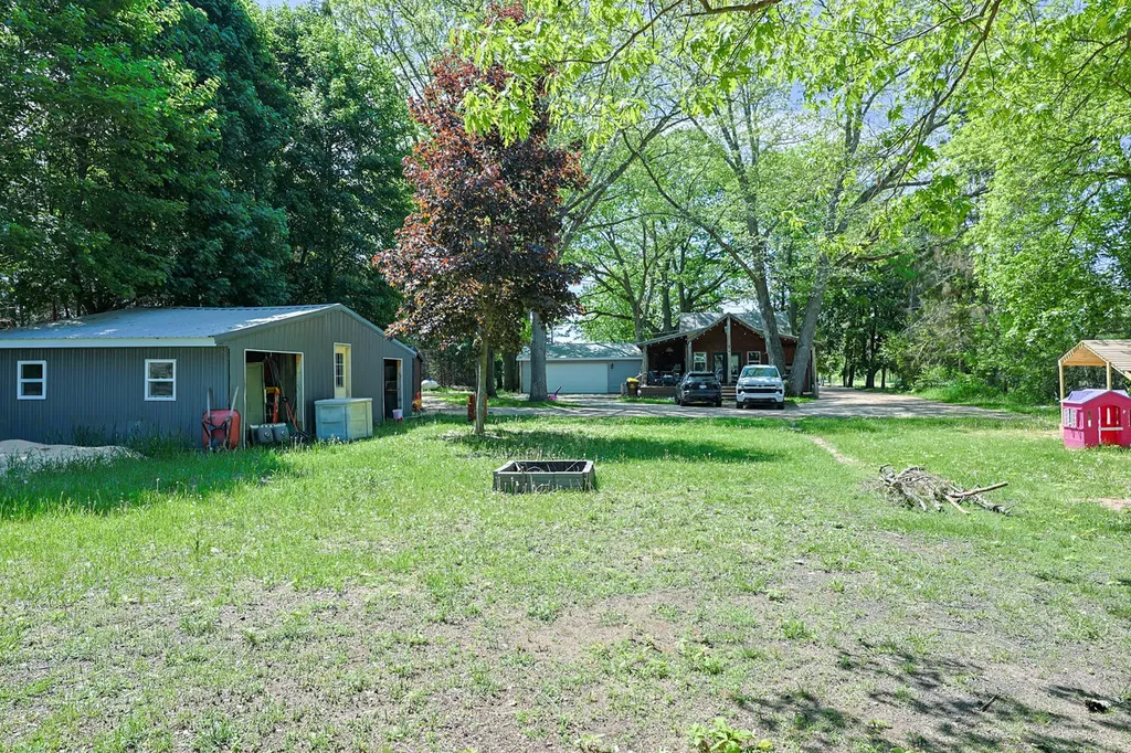 6854 E Garfield Road Newfield Township MI 49421