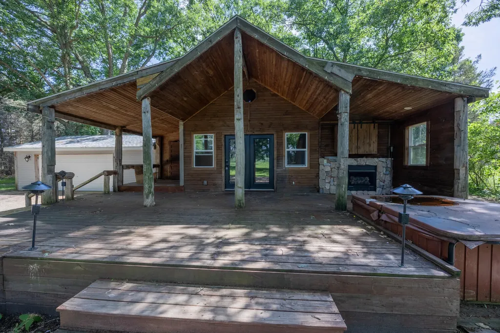 6854 E Garfield Road Newfield Township MI 49421