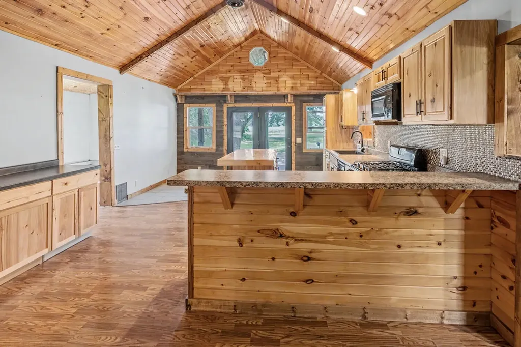 6854 E Garfield Road Newfield Township MI 49421