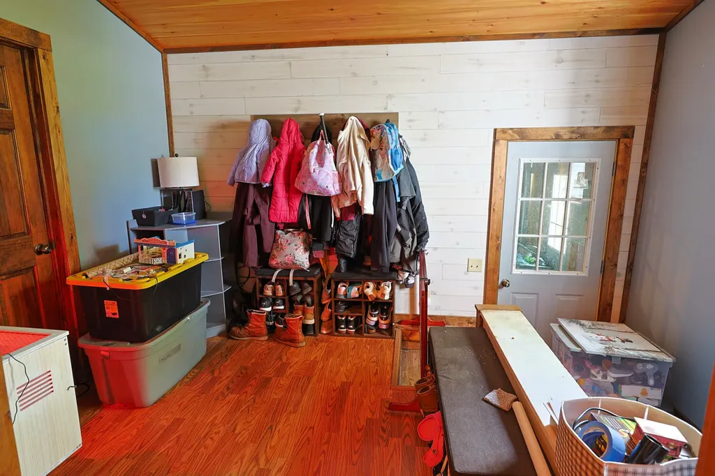 6854 E Garfield Road Newfield Township MI 49421