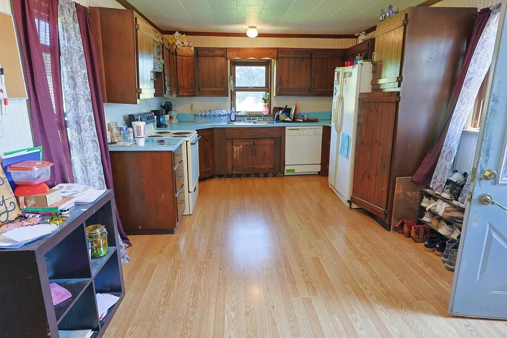 812 E Yale Road Otto Township MI 49452