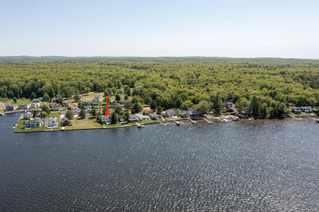 5400 Tonto Road Pentwater Township MI 49449