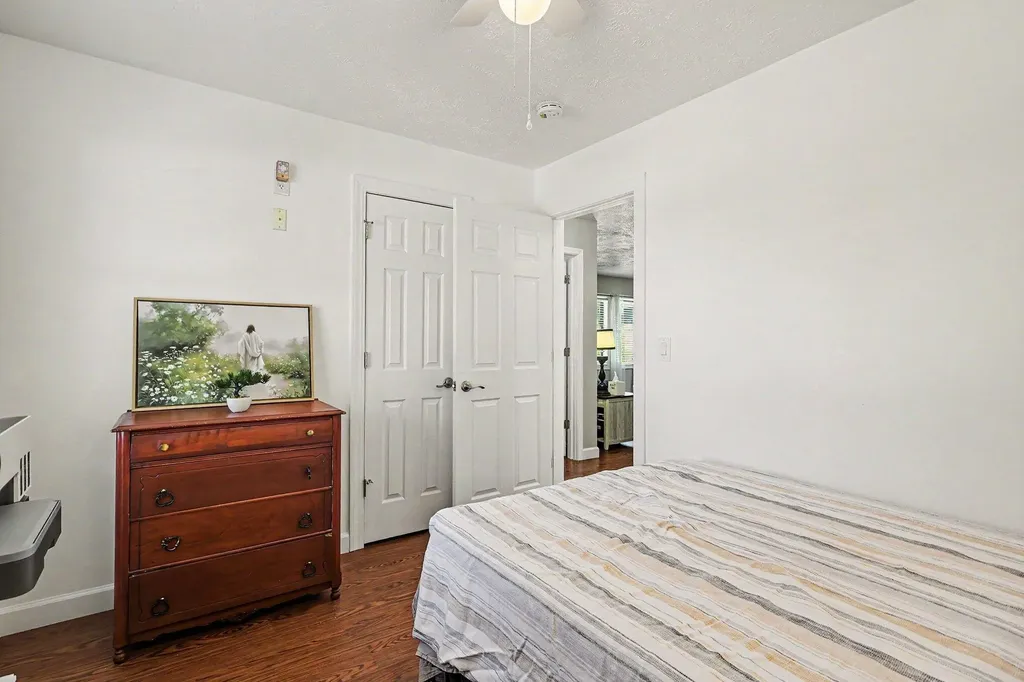 263 E 6th Shelby Village MI 49455