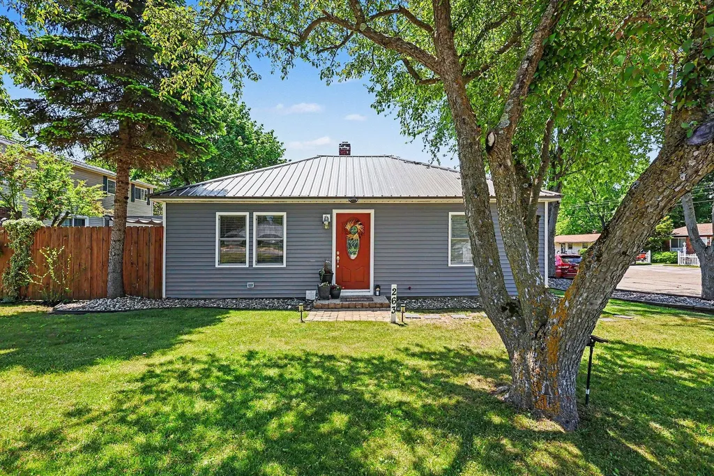 263 E 6th Shelby Village MI 49455