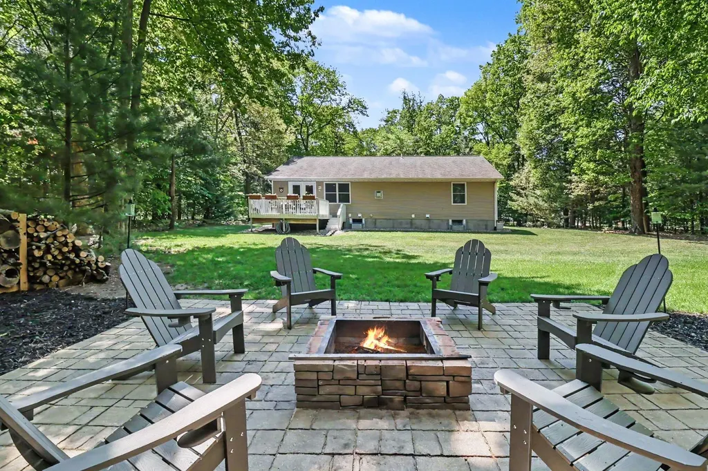 6544 W Forest Edge Drive Hamlin Township MI 49431