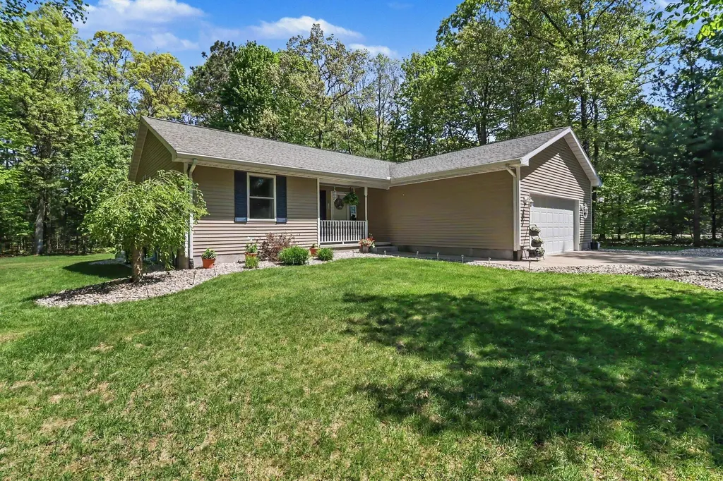 6544 W Forest Edge Drive Hamlin Township MI 49431