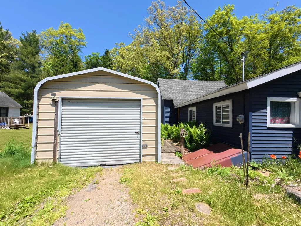 16920 6th Street Norman Township MI 49689