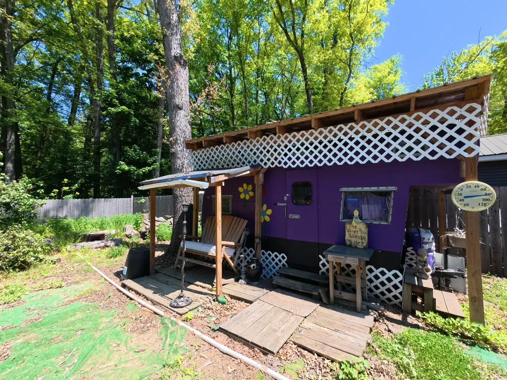 16920 6th Street Norman Township MI 49689