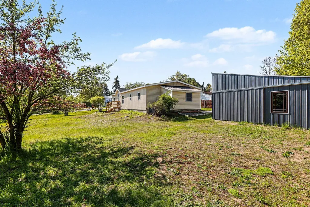 315 Elm Street East Jordan City MI 49727