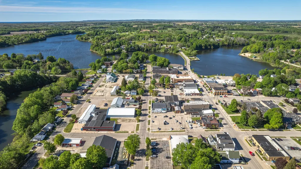 109 Washington Street Hart City MI 49420