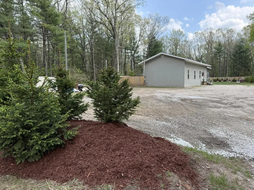 1581 Lone Pine Drive Peacock Township MI 49304