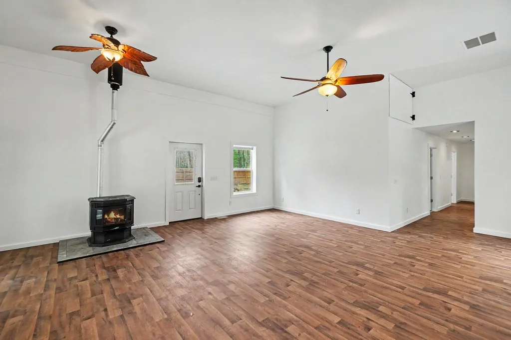 1581 Lone Pine Drive Peacock Township MI 49304
