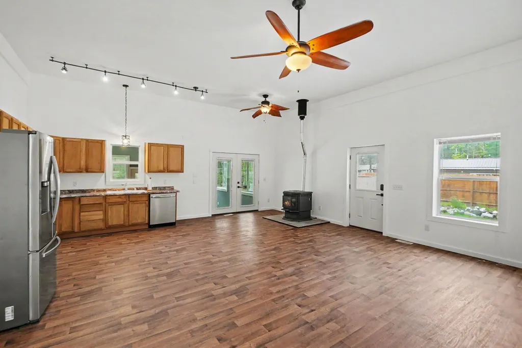 1581 Lone Pine Drive Peacock Township MI 49304