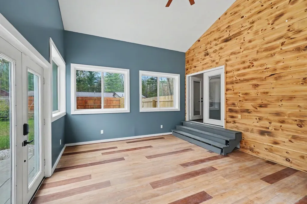 1581 Lone Pine Drive Peacock Township MI 49304