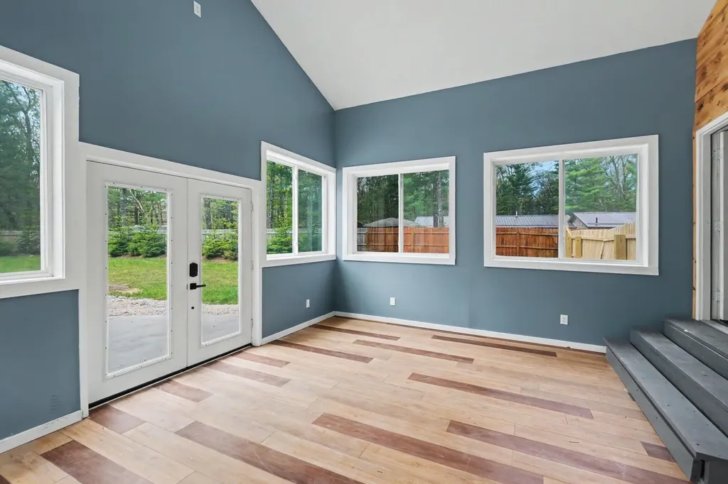 1581 Lone Pine Drive Peacock Township MI 49304