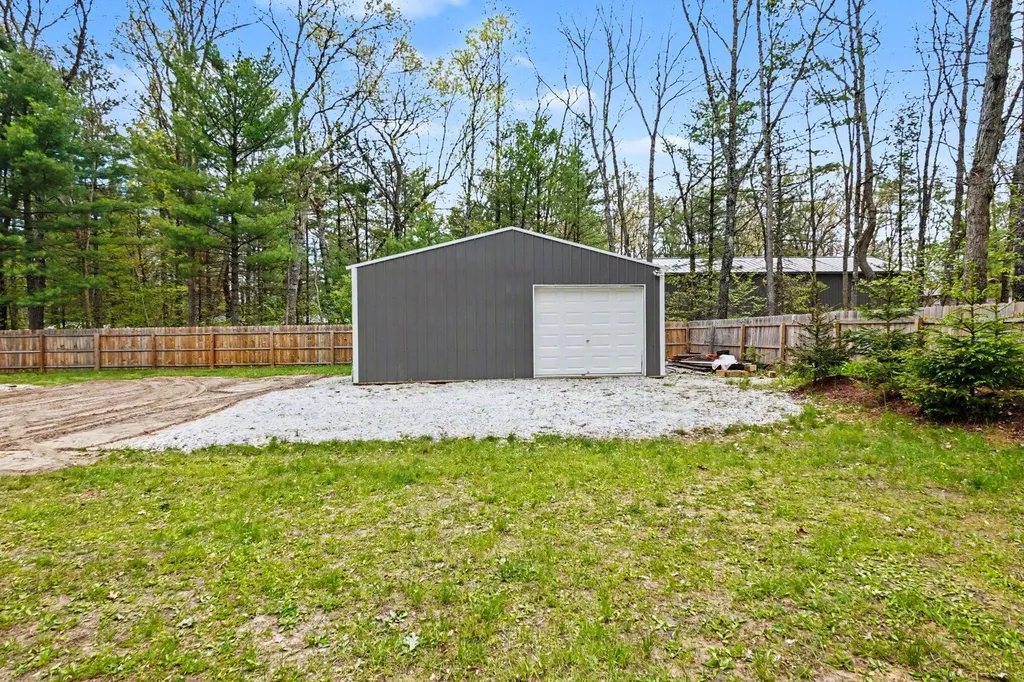 1581 Lone Pine Drive Peacock Township MI 49304