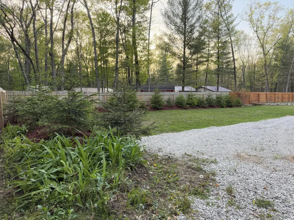 1581 Lone Pine Drive Peacock Township MI 49304