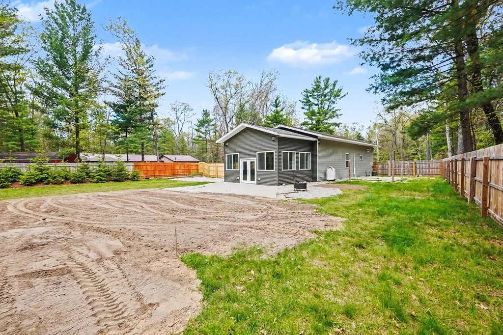 1581 Lone Pine Drive Peacock Township MI 49304