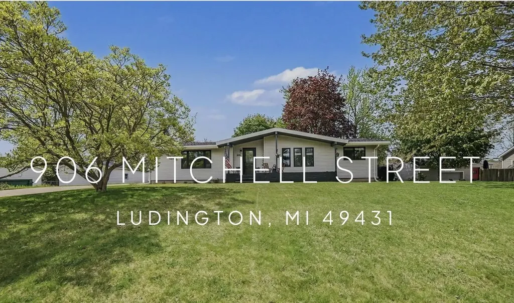 906 Mitchell Street Ludington City MI 49431