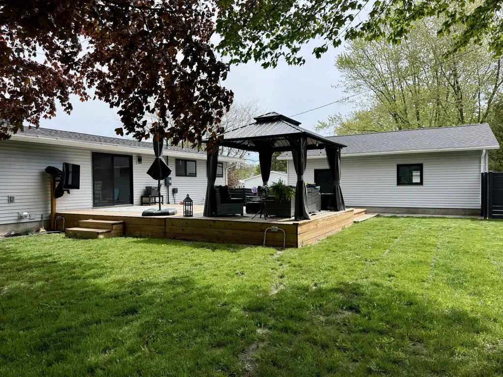 906 Mitchell Street Ludington City MI 49431