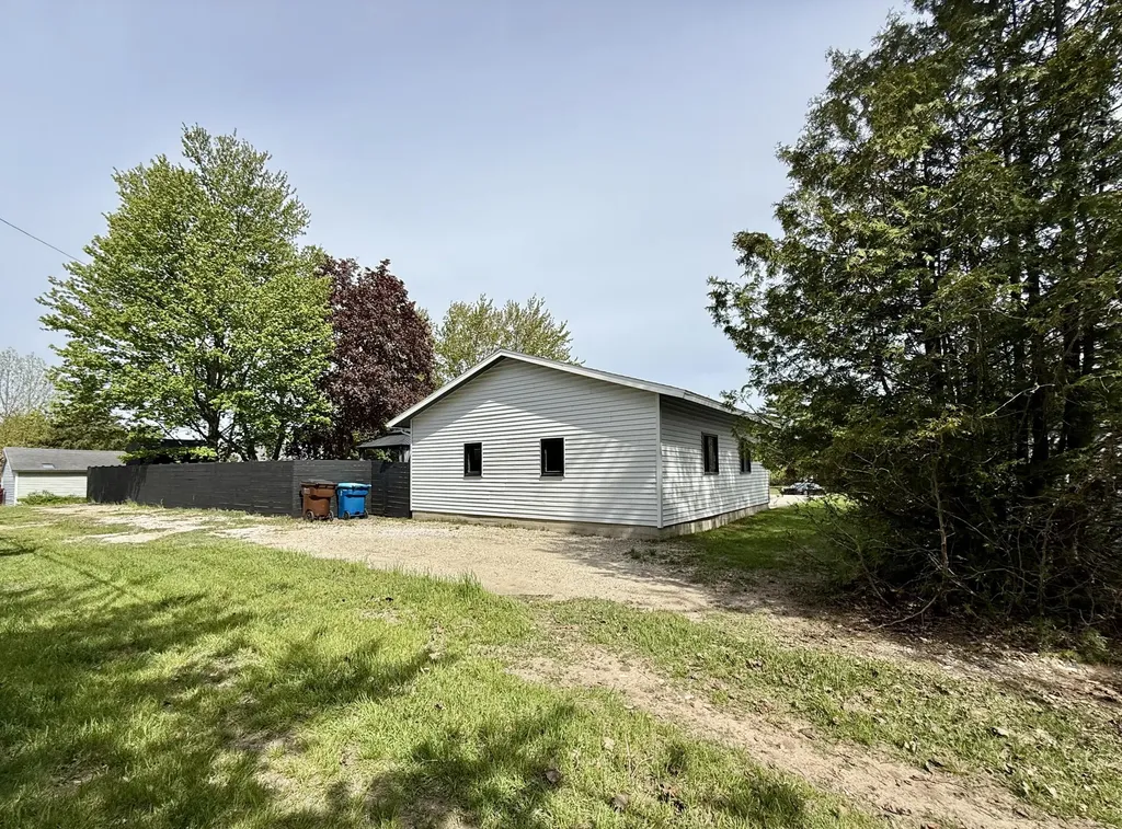 906 Mitchell Street Ludington City MI 49431