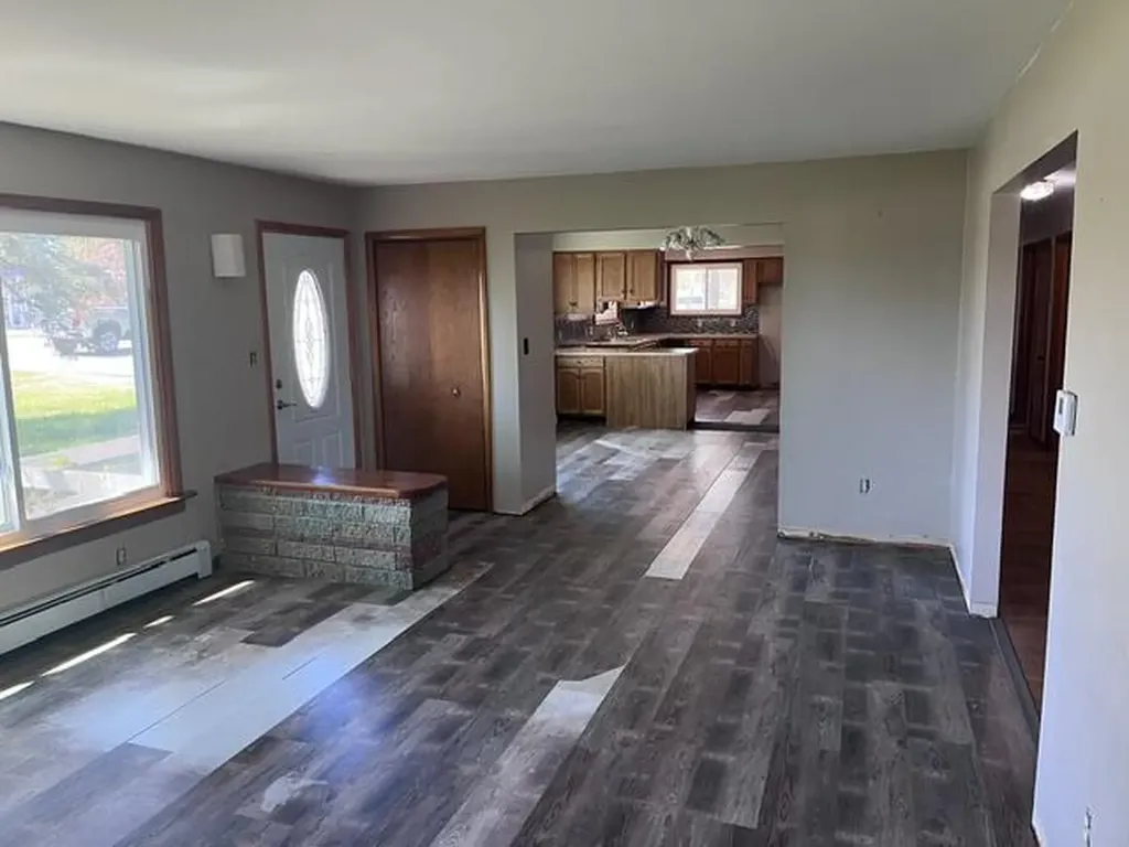 1056 E Parkdale Avenue Manistee Township MI 49660