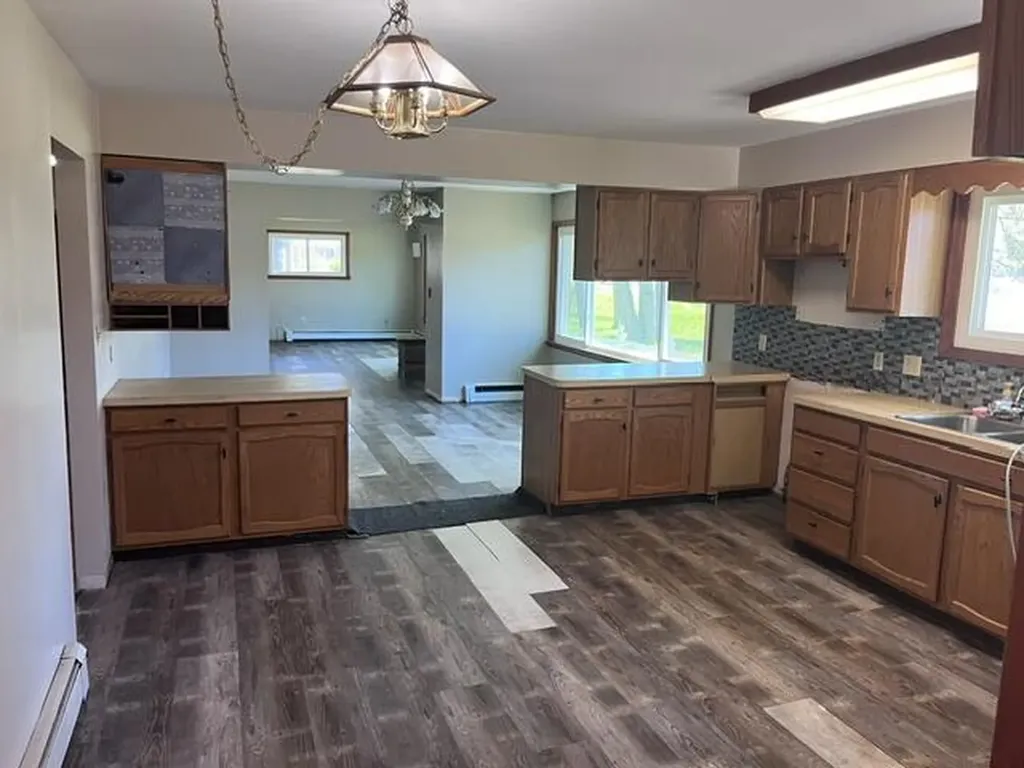 1056 E Parkdale Avenue Manistee Township MI 49660