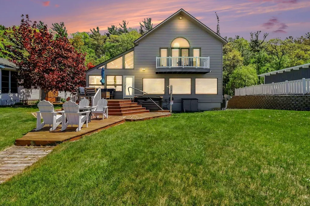 3389 N Lakeshore Drive Golden Township MI 49436