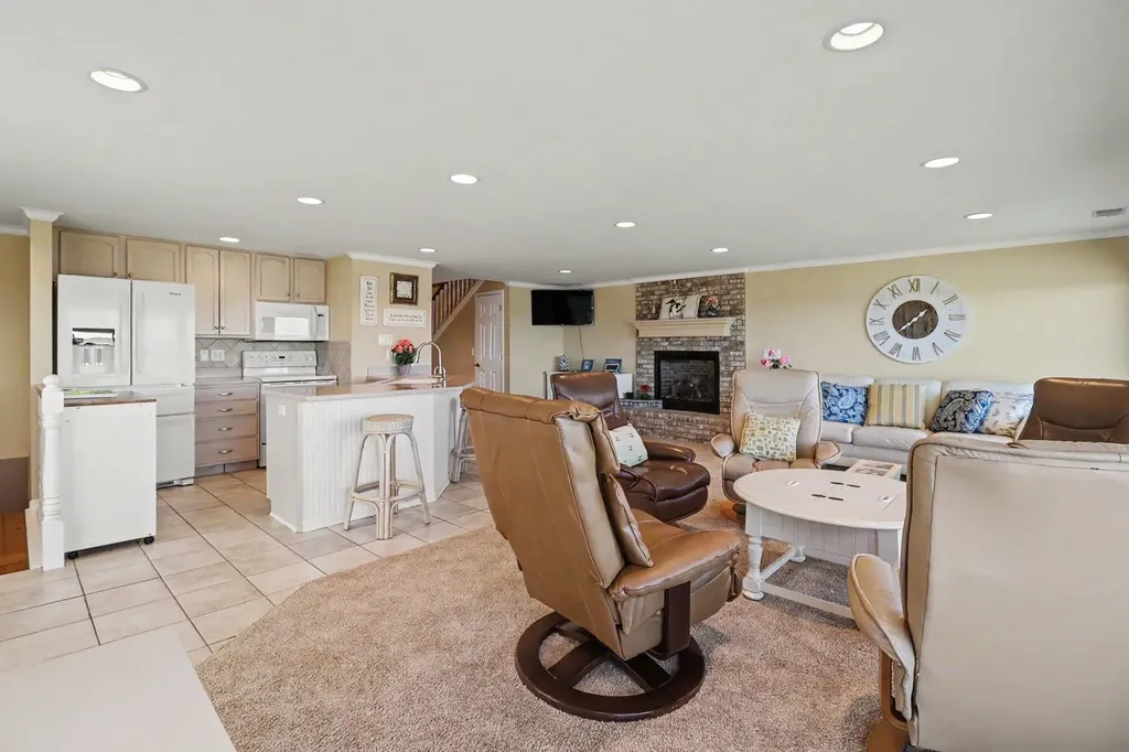 3389 N Lakeshore Drive Golden Township MI 49436