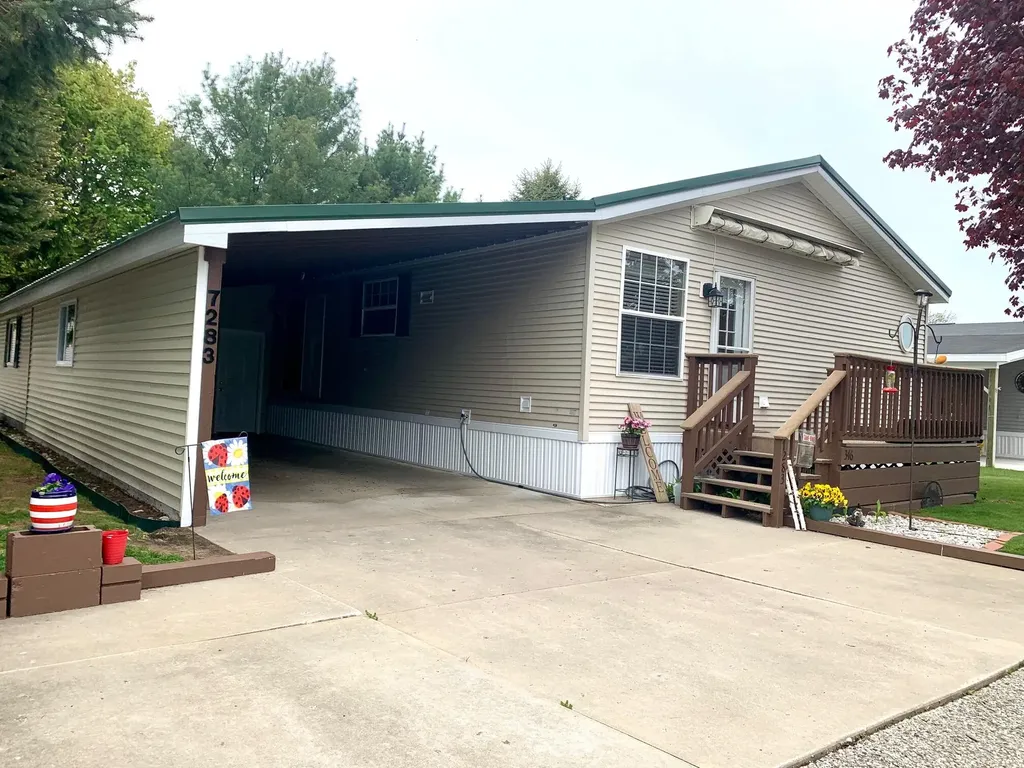 7283 White Swan Lane Hamlin Township MI 49431