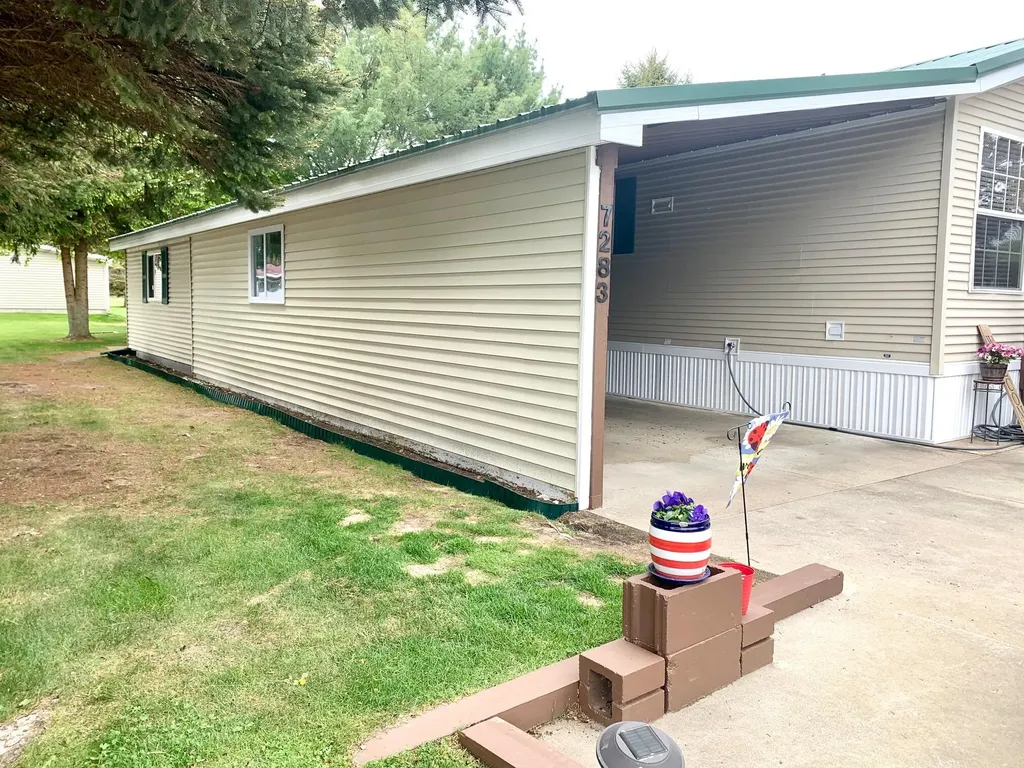 7283 White Swan Lane Hamlin Township MI 49431