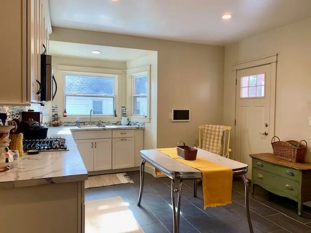 406 N Rowe Street Ludington City MI 49431