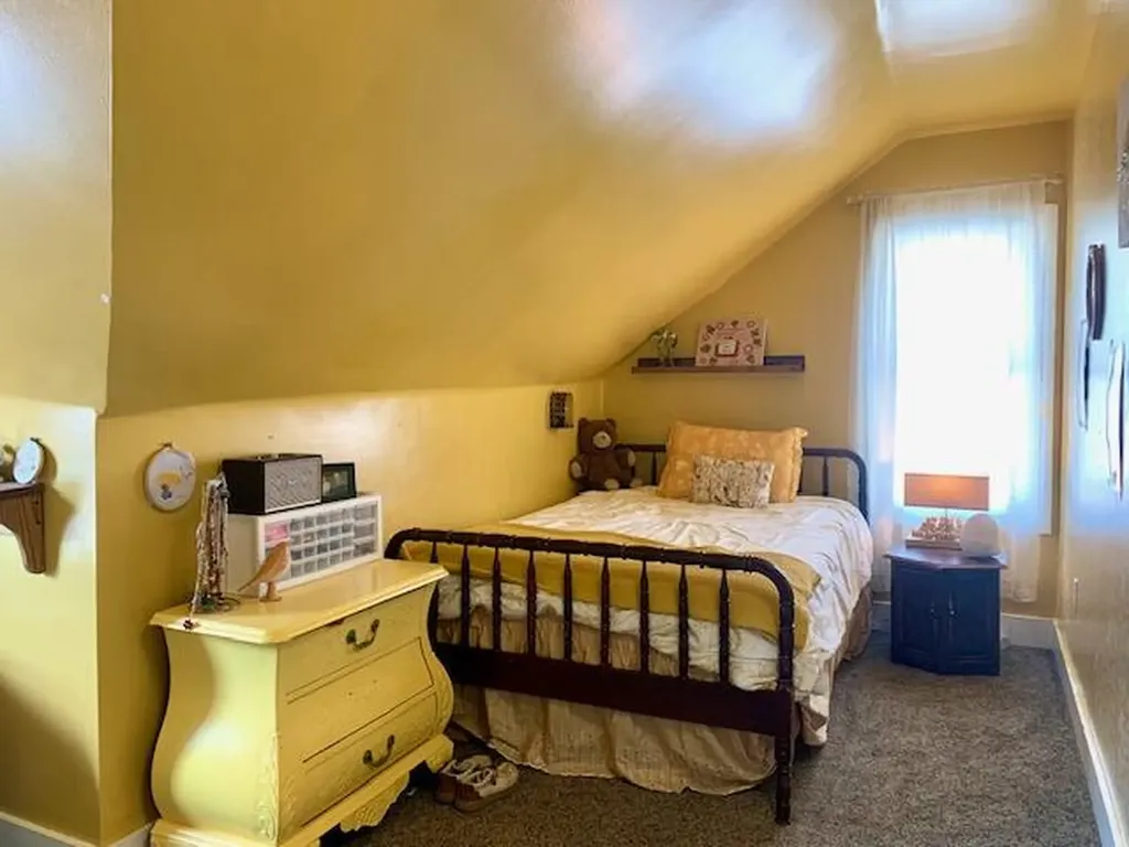 406 N Rowe Street Ludington City MI 49431